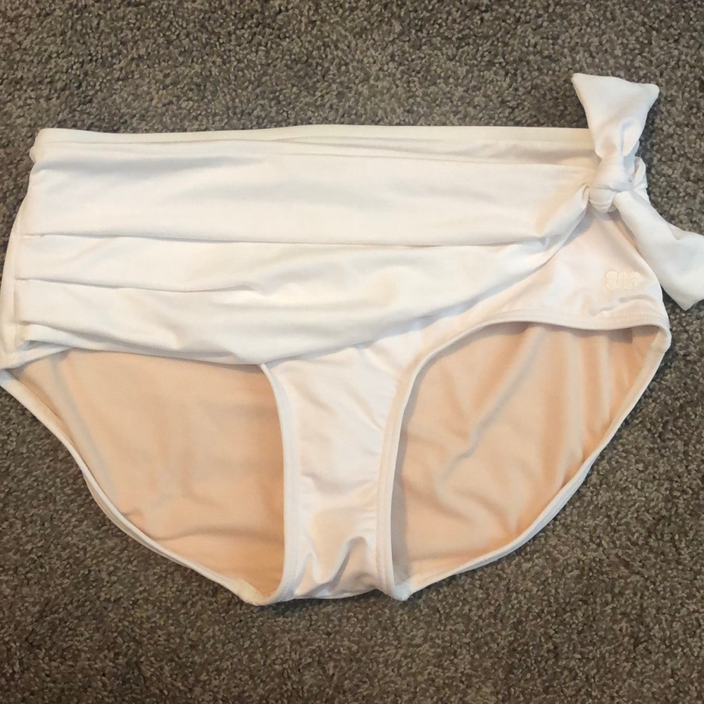 Albion Fit Simone bottoms, price firm.
